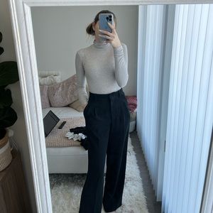 ARITZIA RIBBED TURTLENECK SWEATER